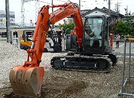 車両系建設機械（整地等）運転技能講習